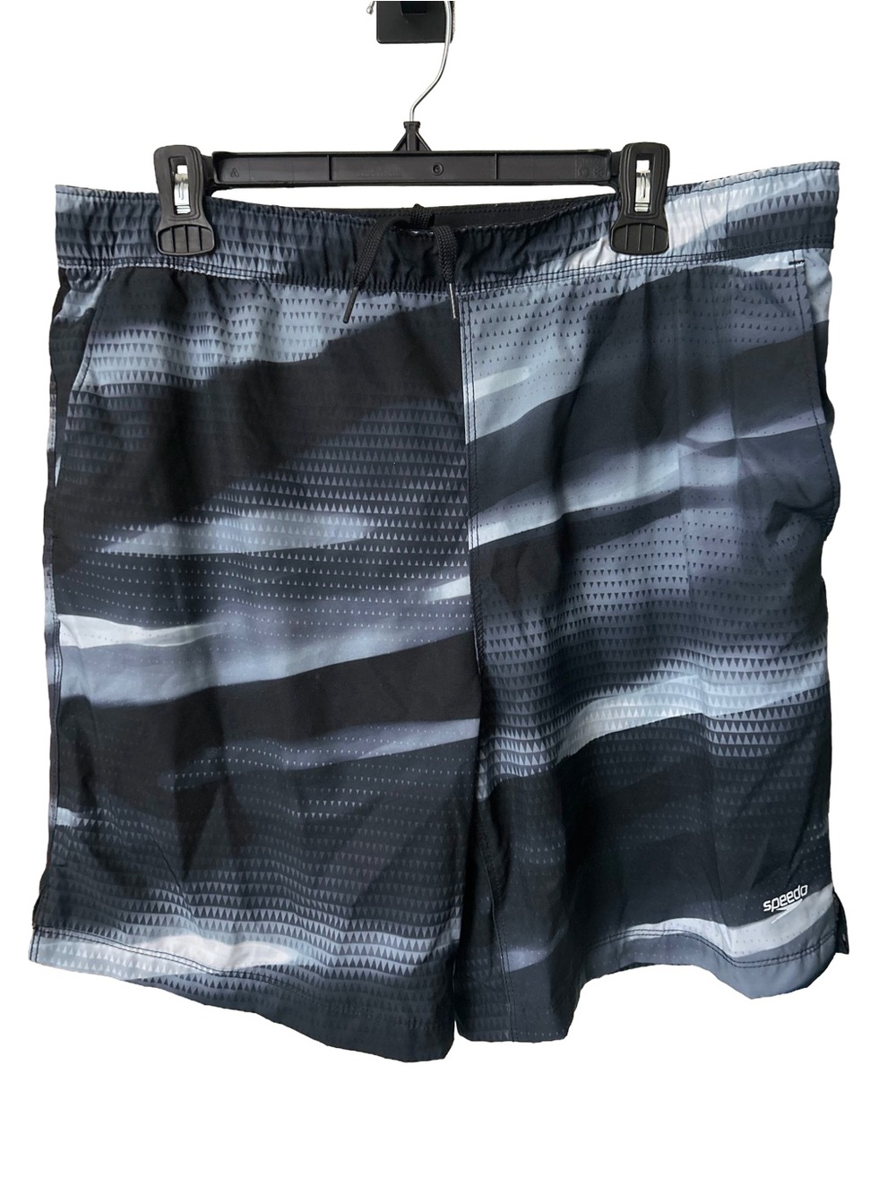 Speedo Men’s Black & White Wave-Pattern Swim Trunks, Sz L